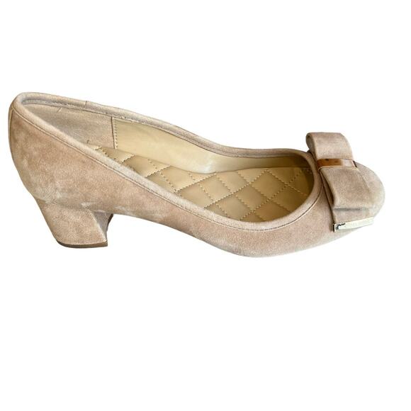 Michael Kors modest nude suede low heels bow detail 6 - Picture 2 of 9